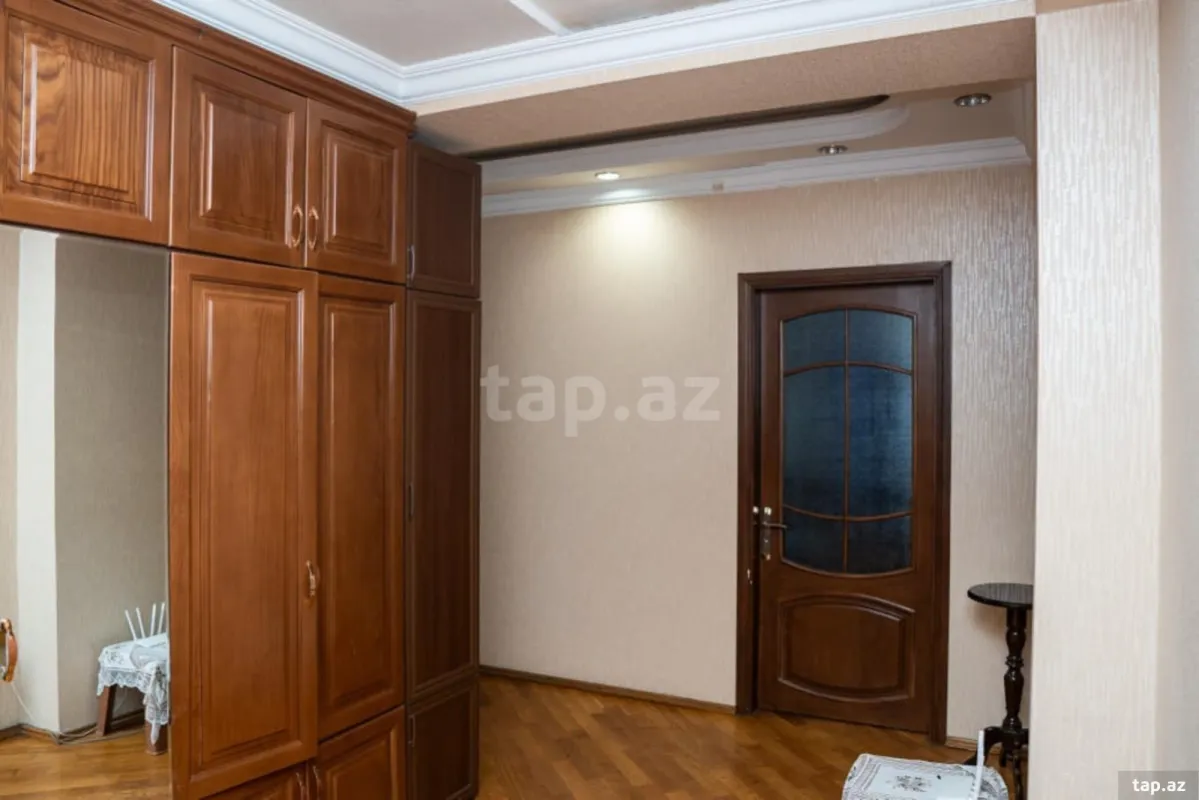 Satılır 2 otaqlı yeni tikili 95 m²