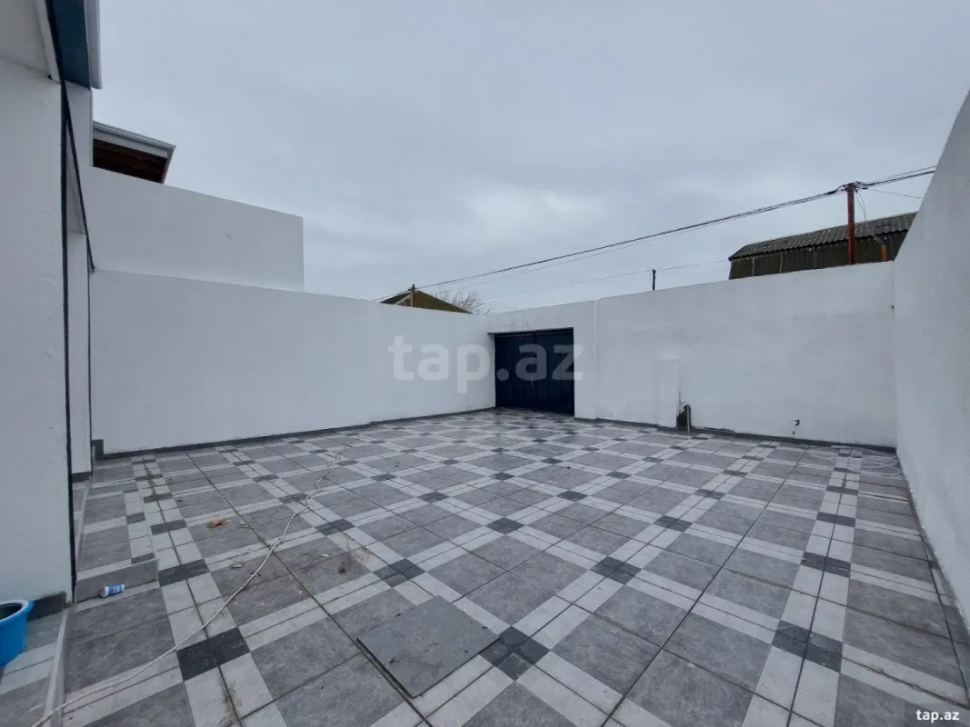 Satılır 4 otaqlı həyət evi
