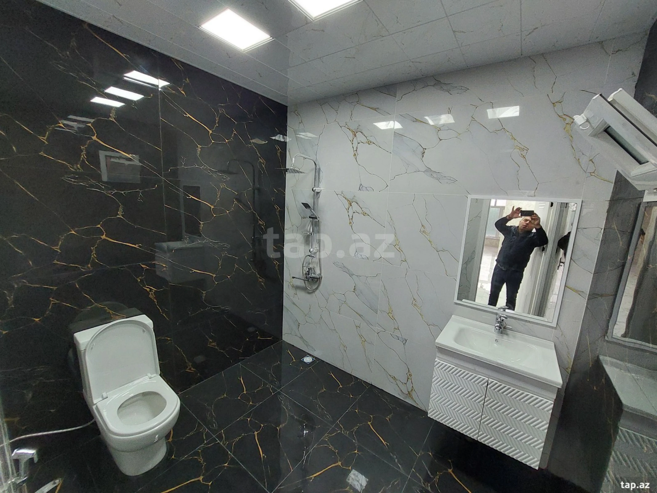 Satılır 4 otaqlı həyət evi