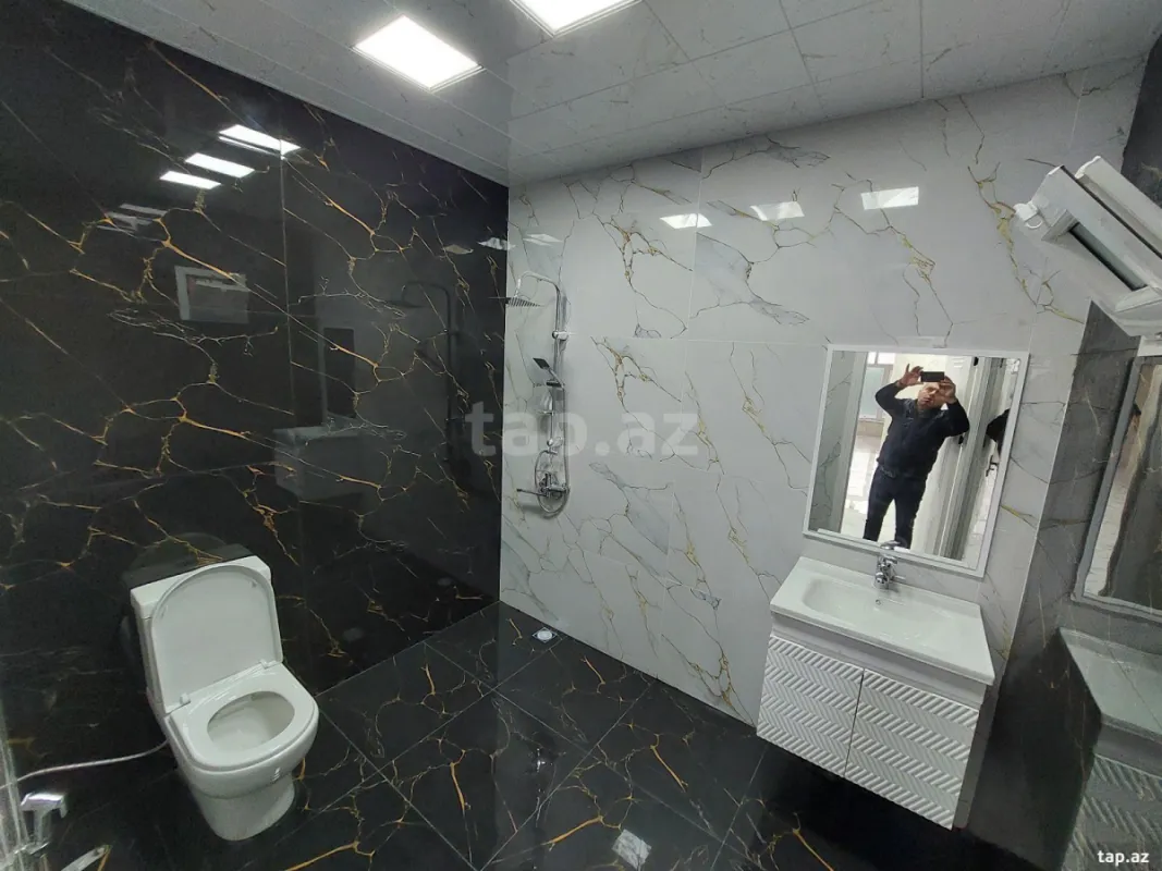 Satılır 4 otaqlı həyət evi