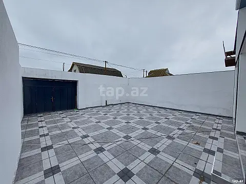 Satılır 4 otaqlı həyət evi