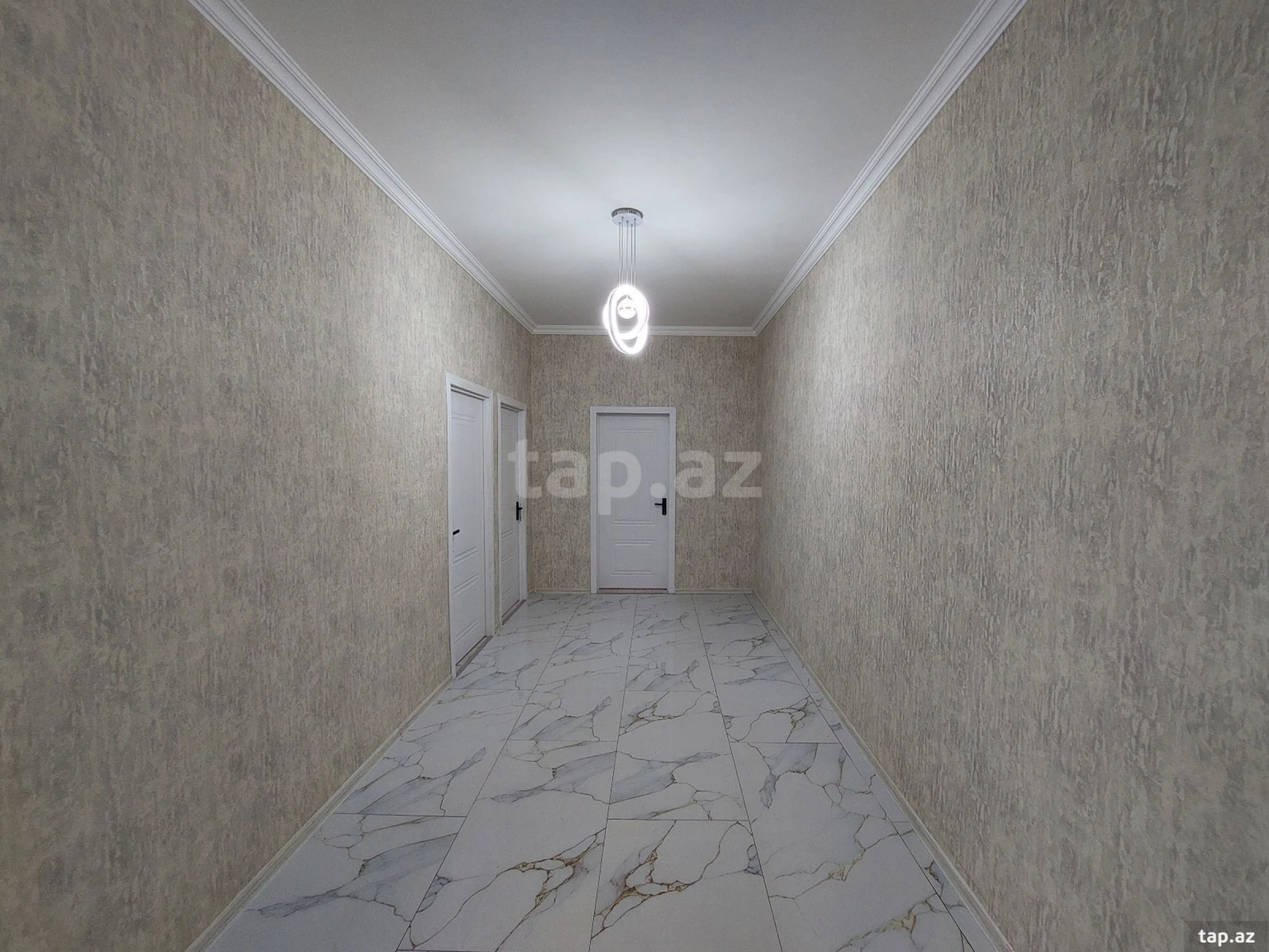 Satılır 4 otaqlı həyət evi