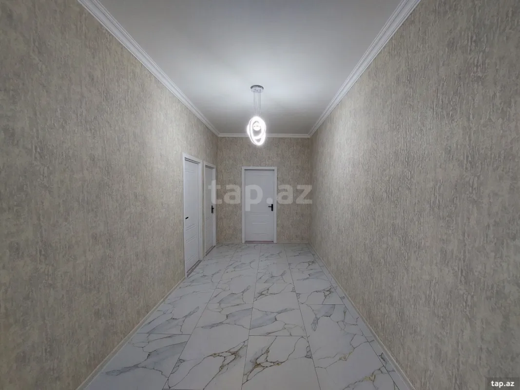 Satılır 4 otaqlı həyət evi