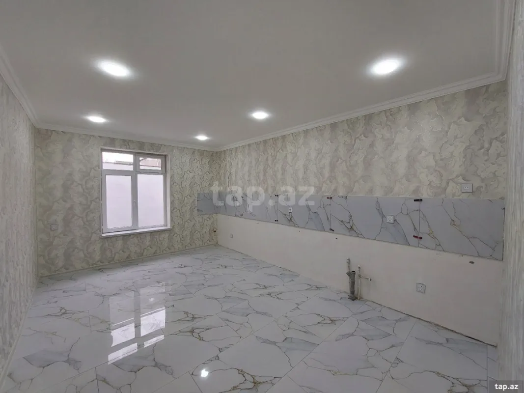 Satılır 4 otaqlı həyət evi