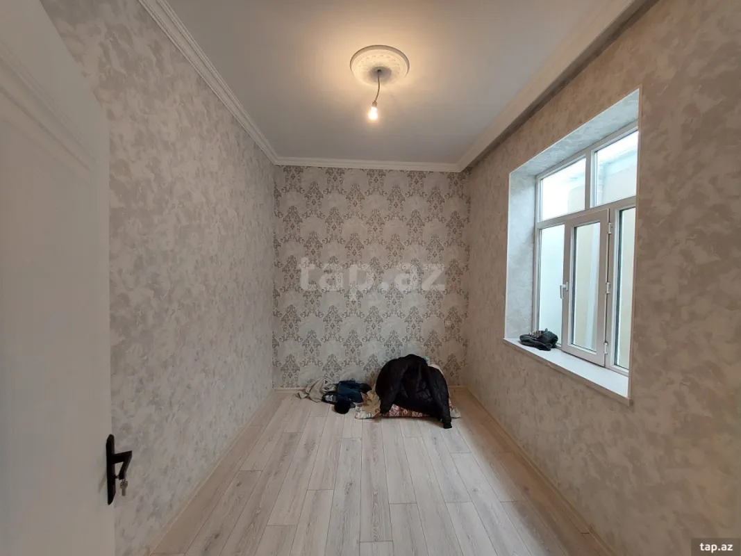 Satılır 4 otaqlı həyət evi