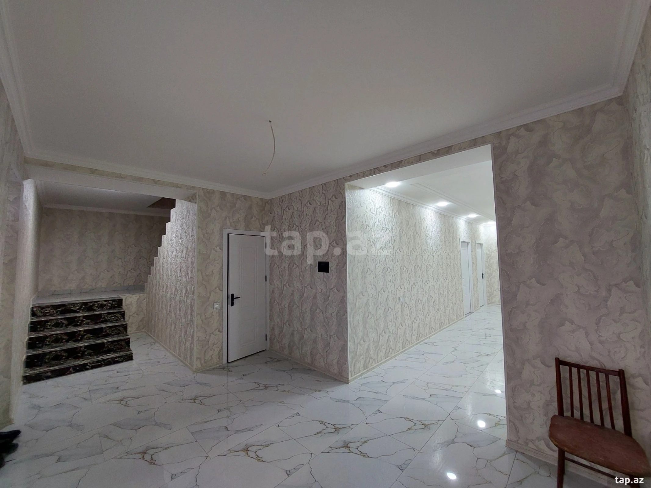 Satılır 4 otaqlı həyət evi