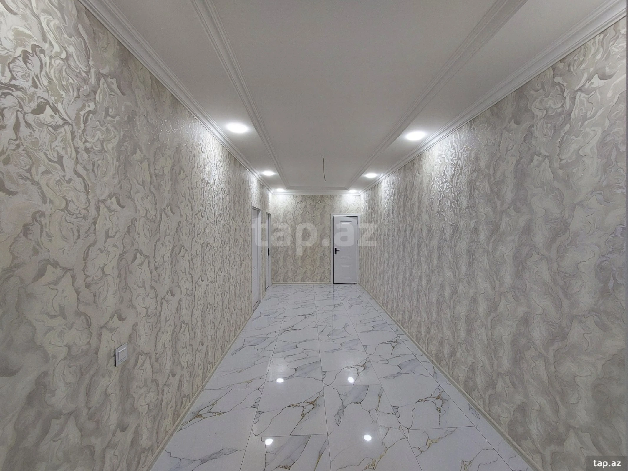 Satılır 4 otaqlı həyət evi