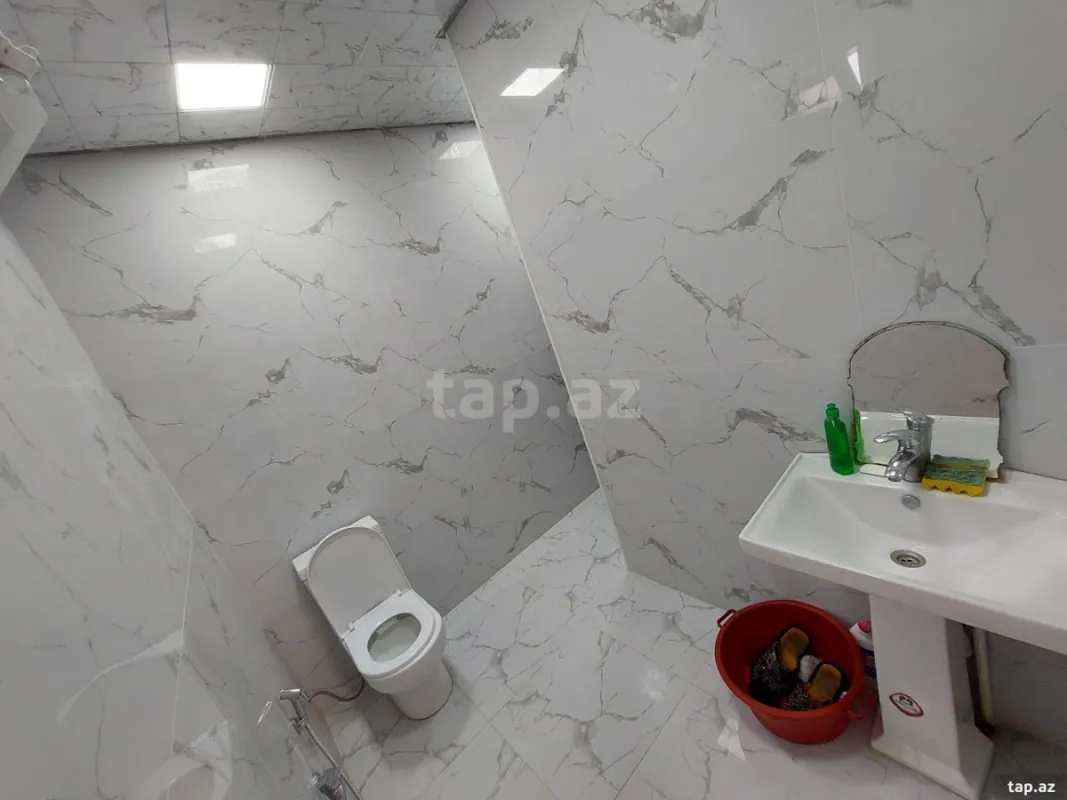 Satılır 4 otaqlı həyət evi