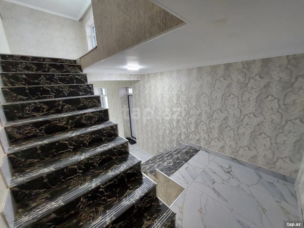 Satılır 4 otaqlı həyət evi