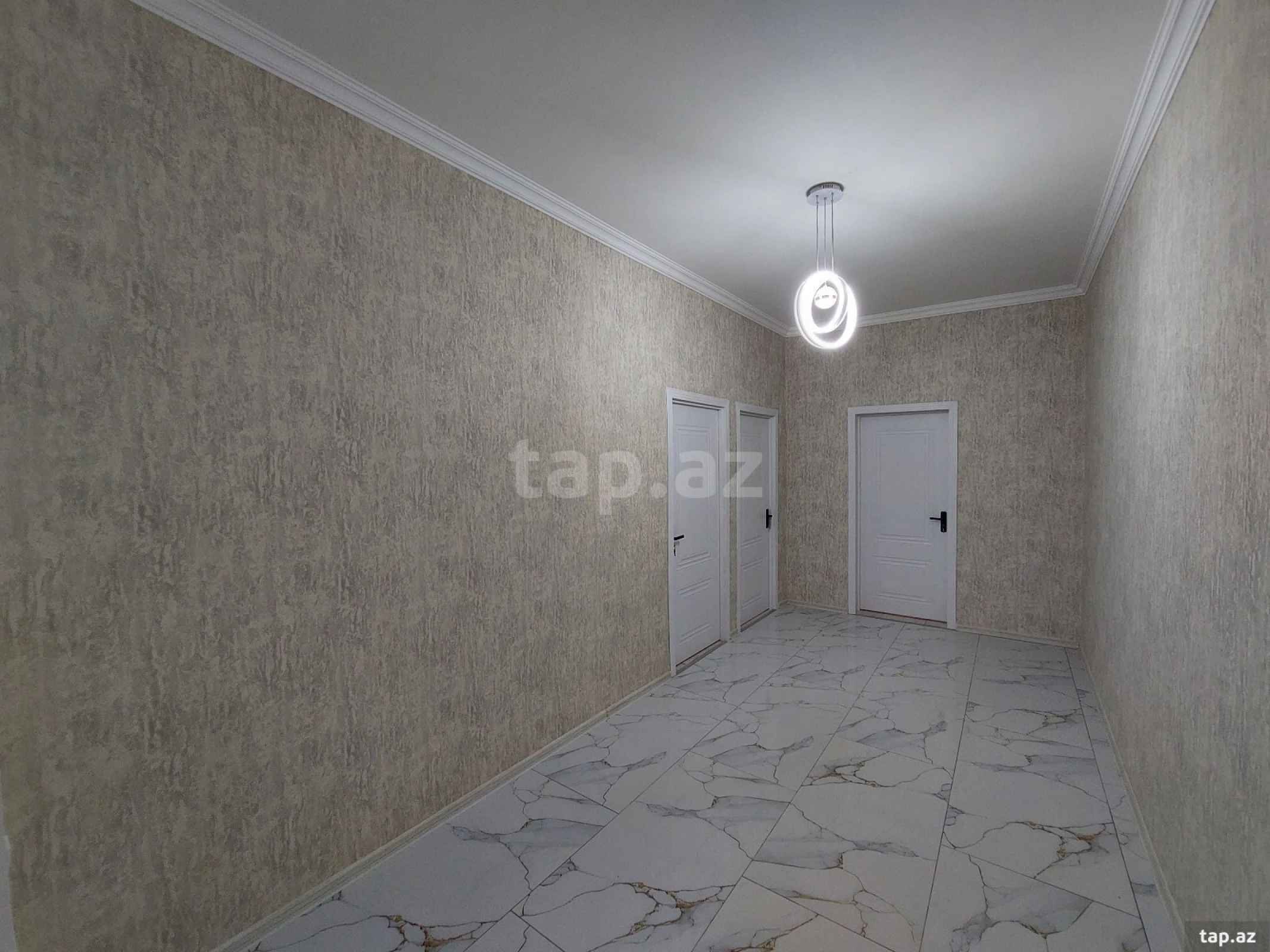 Satılır 4 otaqlı həyət evi