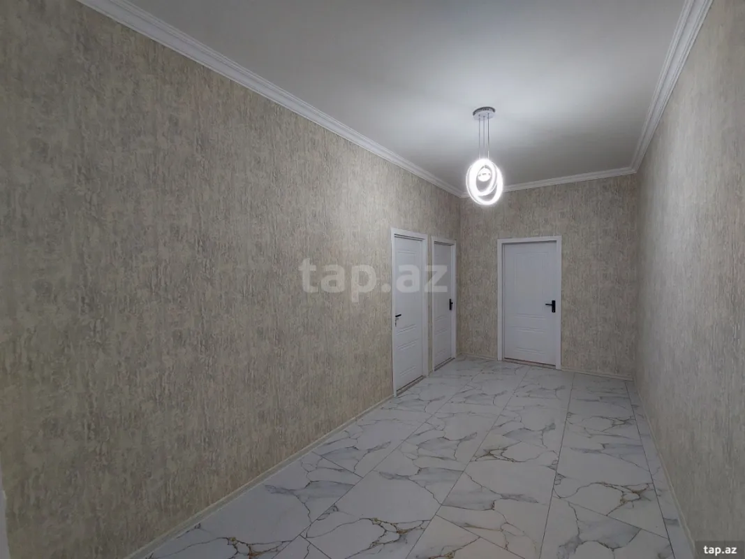 Satılır 4 otaqlı həyət evi