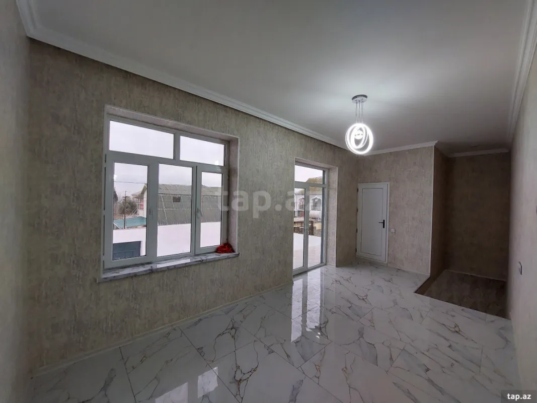 Satılır 4 otaqlı həyət evi