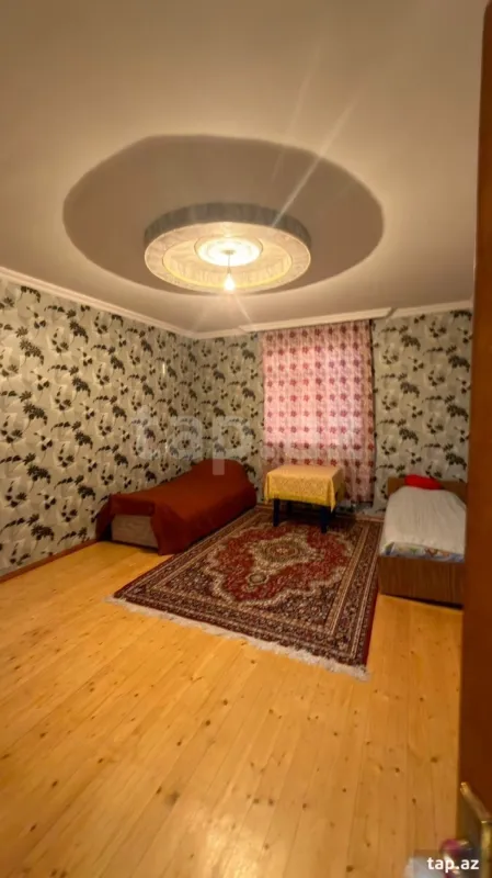 Satılır 4 otaqlı həyət evi