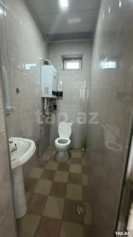 Satılır 4 otaqlı həyət evi