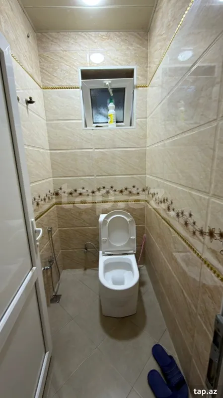 Satılır 6 otaqlı həyət evi