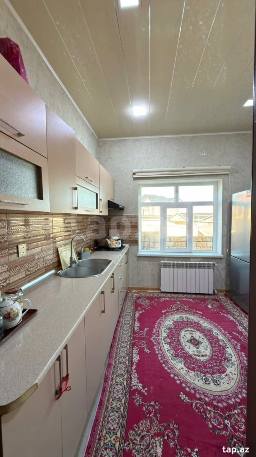 Satılır 6 otaqlı həyət evi