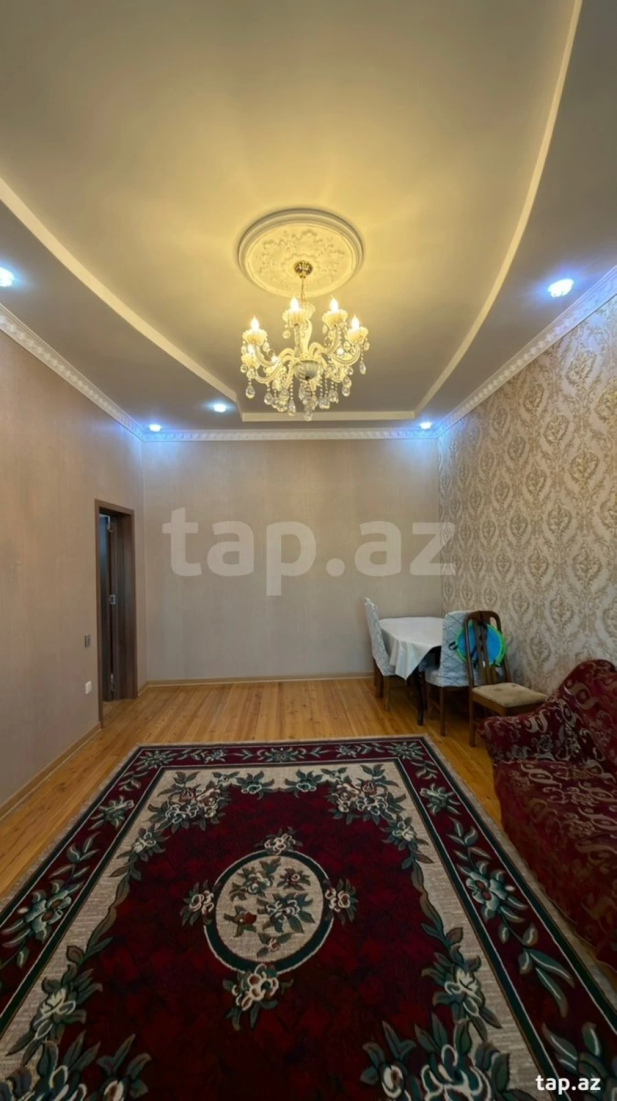 Satılır 6 otaqlı həyət evi