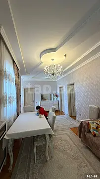 Satılır 6 otaqlı həyət evi