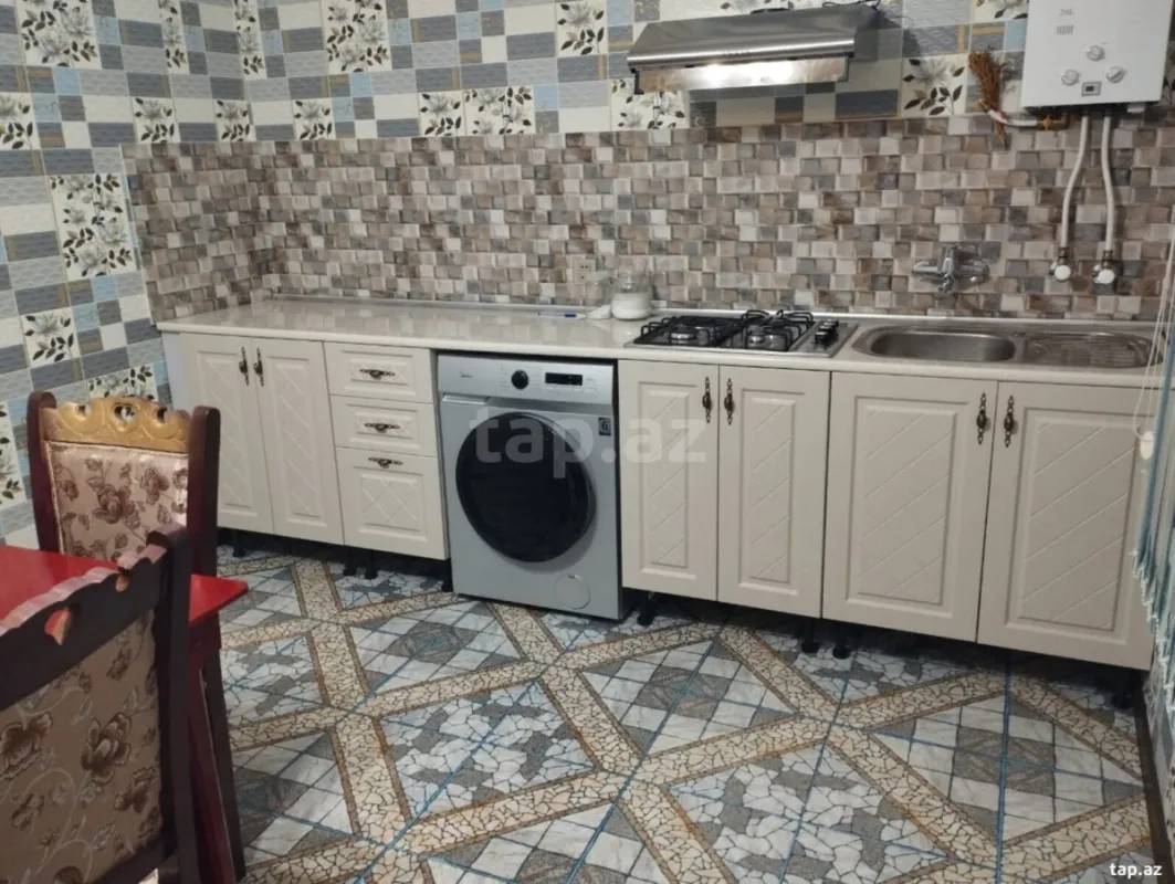 Satılır 5 otaqlı həyət evi 120 m²