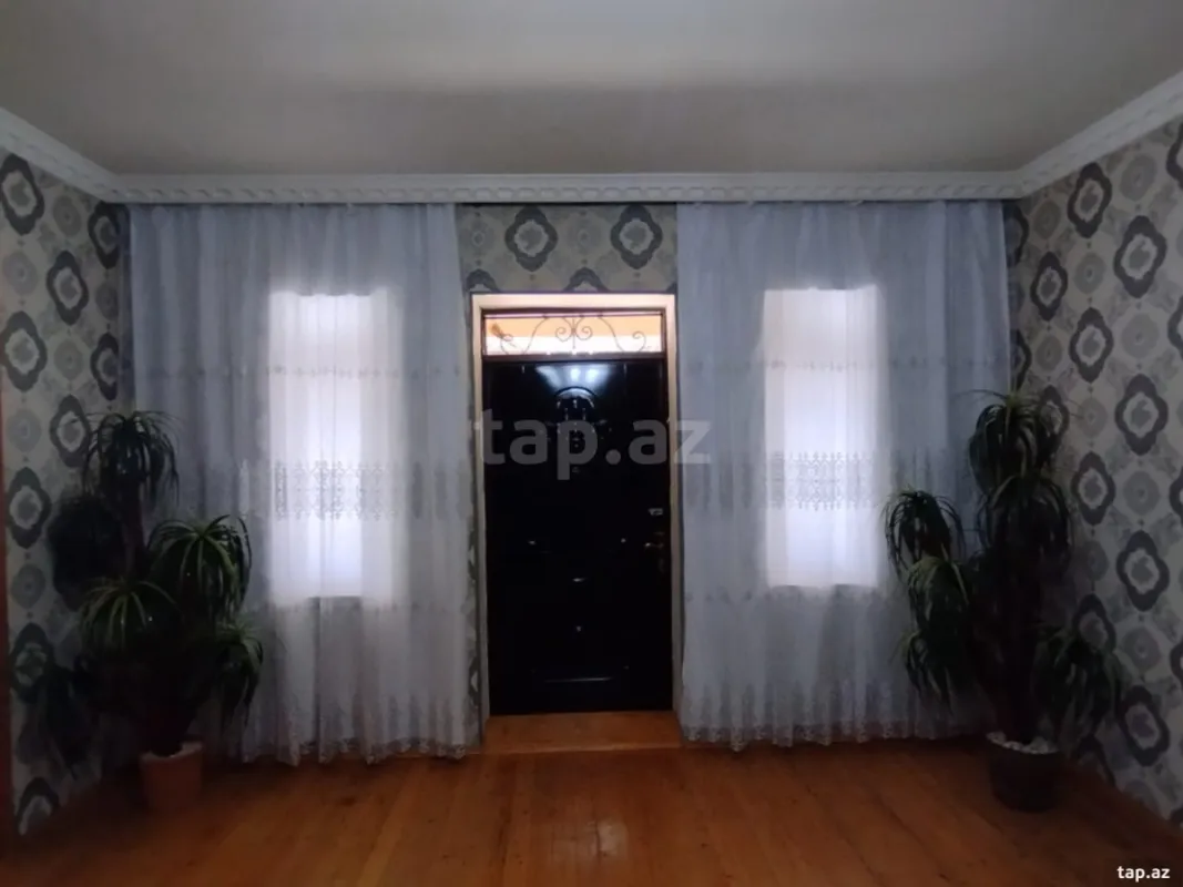 Satılır 5 otaqlı həyət evi 120 m²