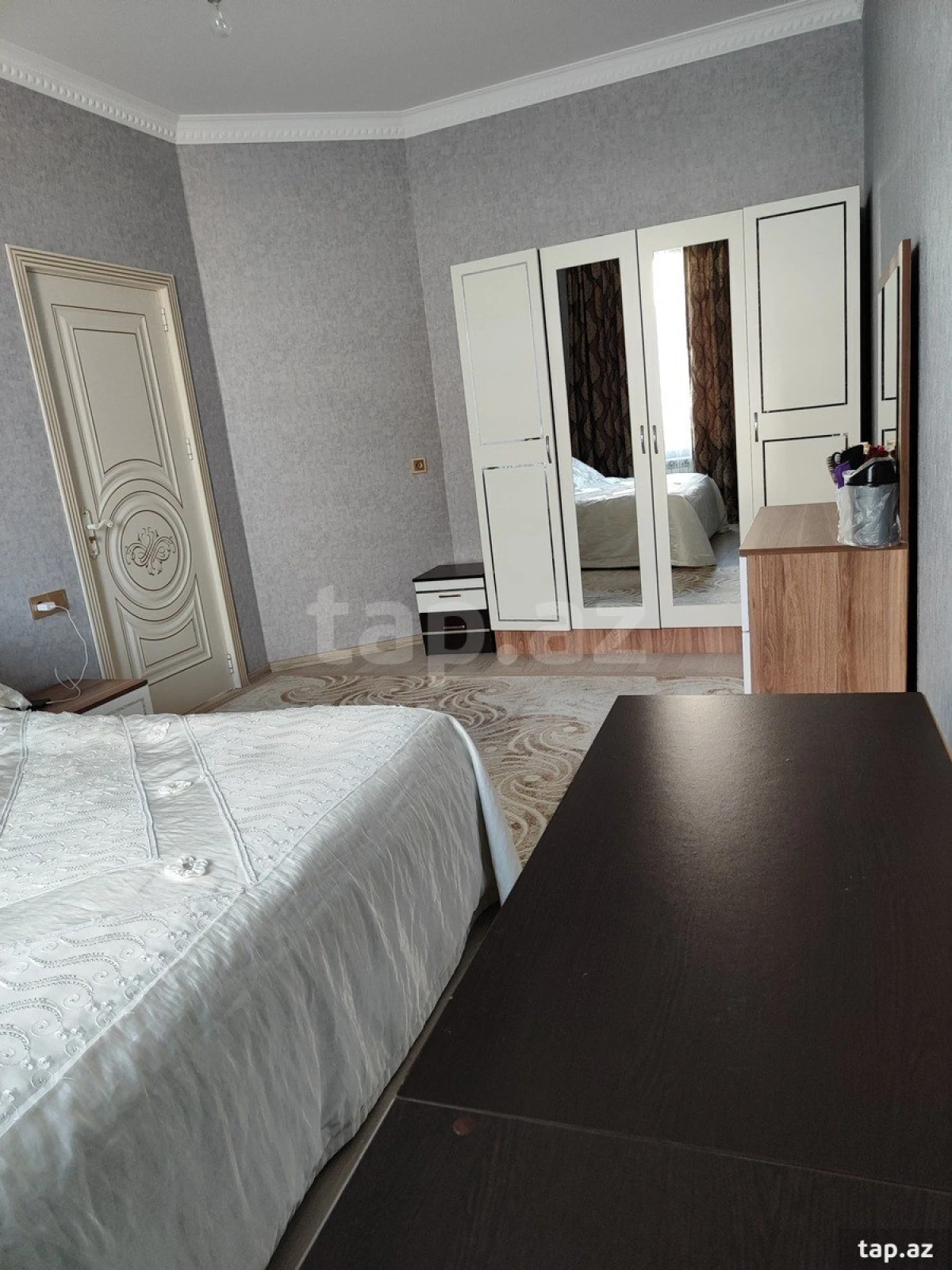 Satılır 4 otaqlı həyət evi