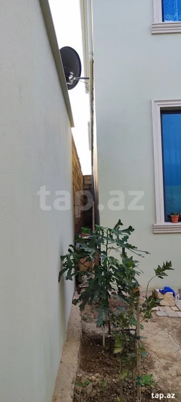 Satılır 4 otaqlı həyət evi