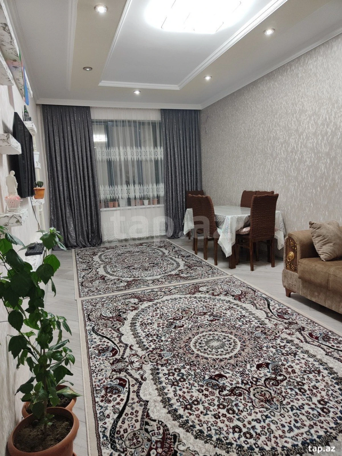Satılır 4 otaqlı həyət evi