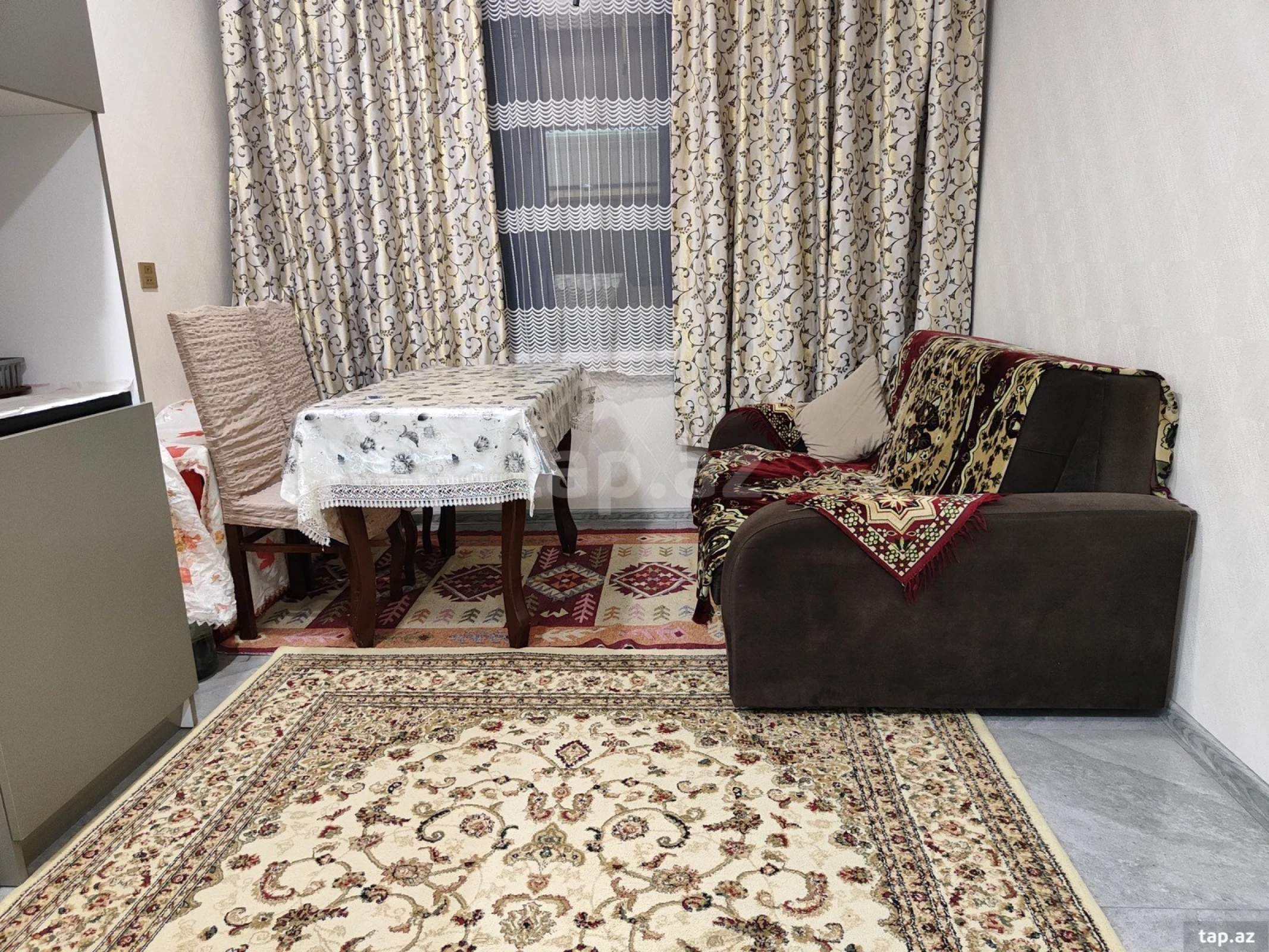 Satılır 4 otaqlı həyət evi