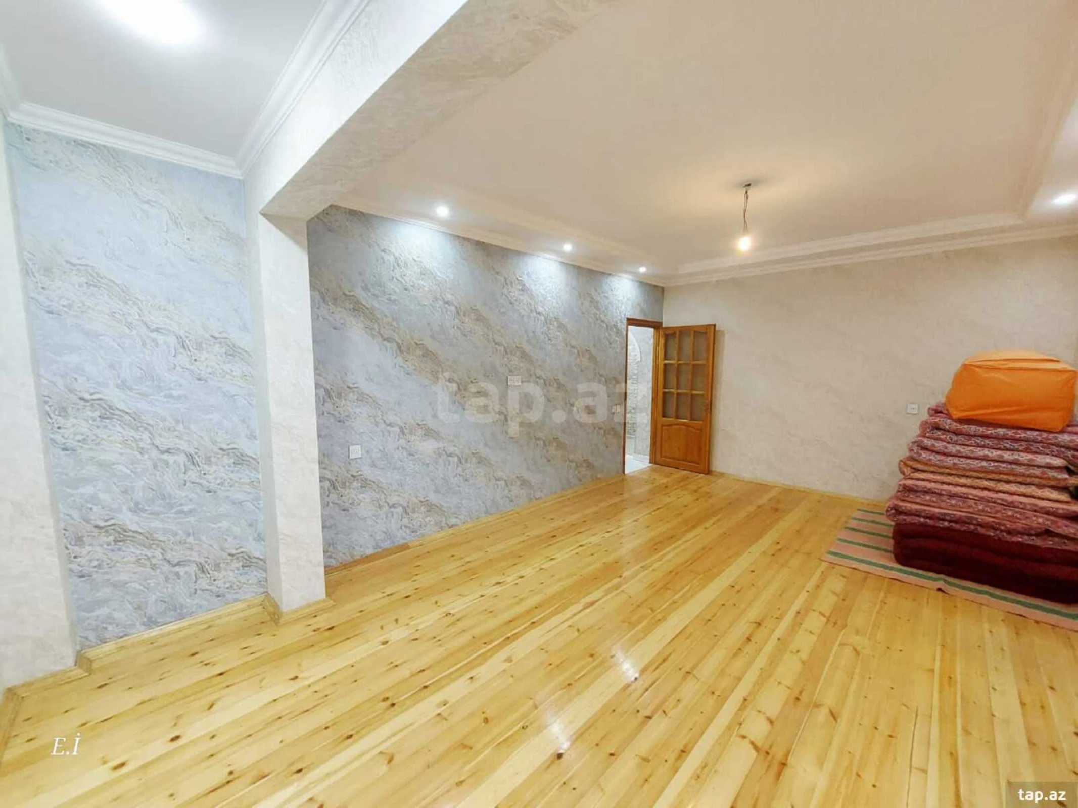 Satılır 3 otaqlı mənzil 68 m²
