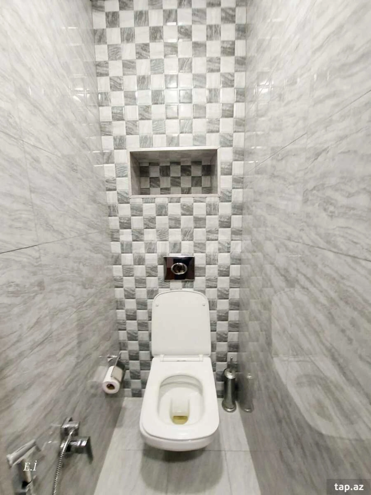 Satılır 3 otaqlı mənzil 68 m²