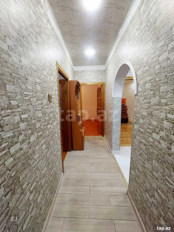 Satılır 3 otaqlı mənzil 68 m²