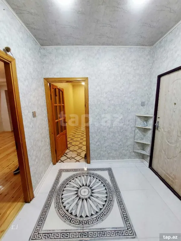 Satılır 3 otaqlı mənzil 68 m²