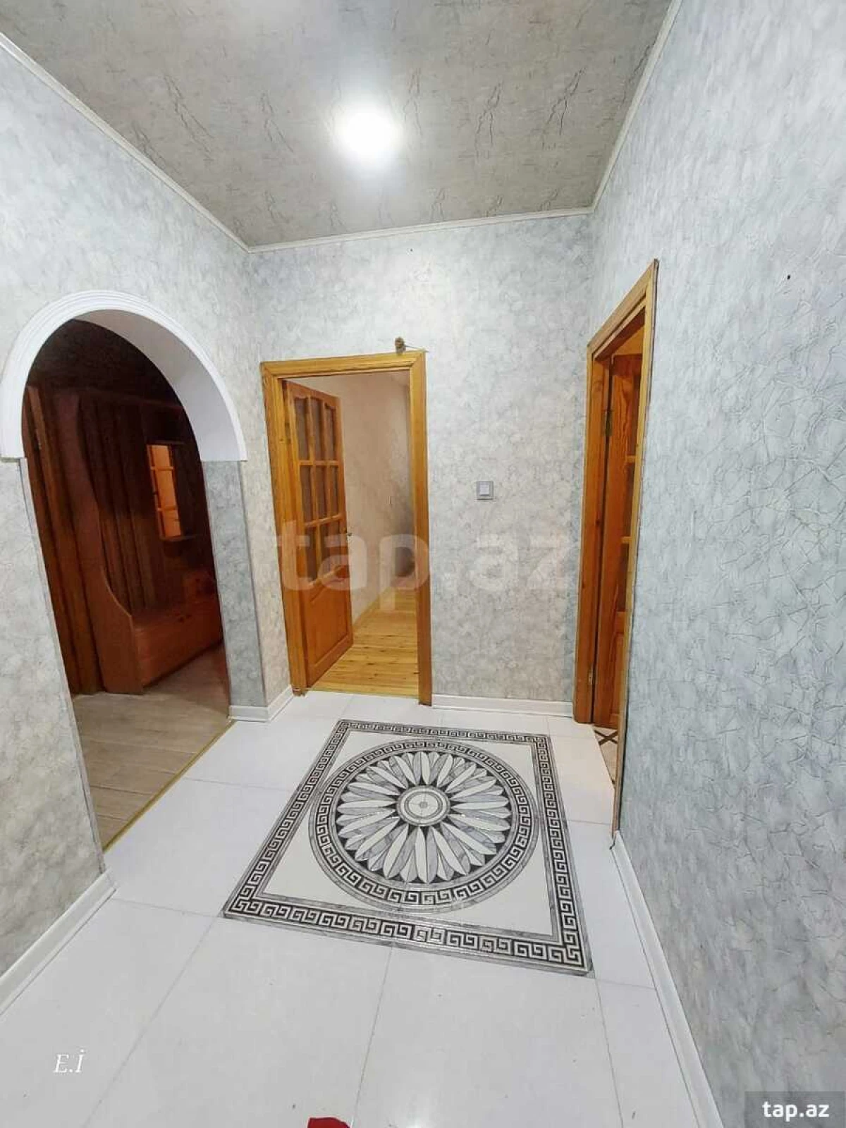 Satılır 3 otaqlı mənzil 68 m²