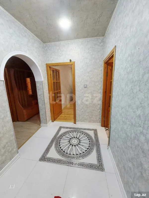 Satılır 3 otaqlı mənzil 68 m²