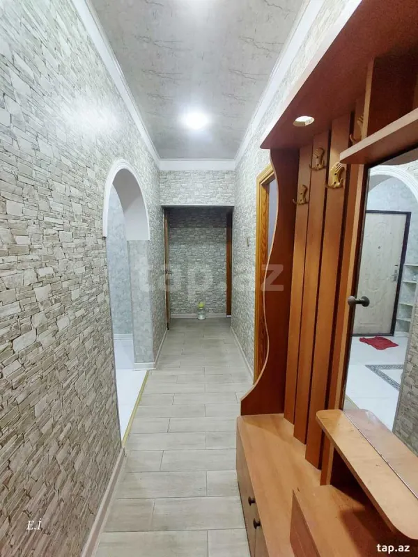Satılır 3 otaqlı mənzil 68 m²