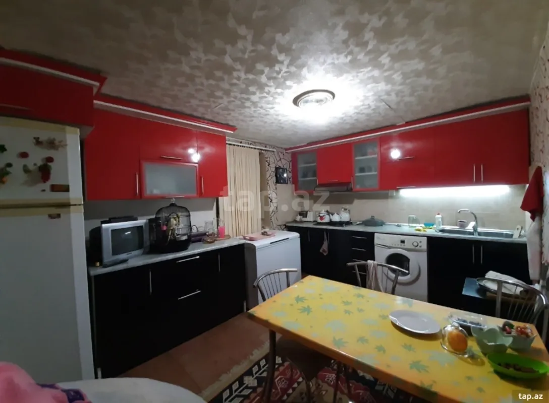 Kirayə verilir 3 otaqlı həyət evi