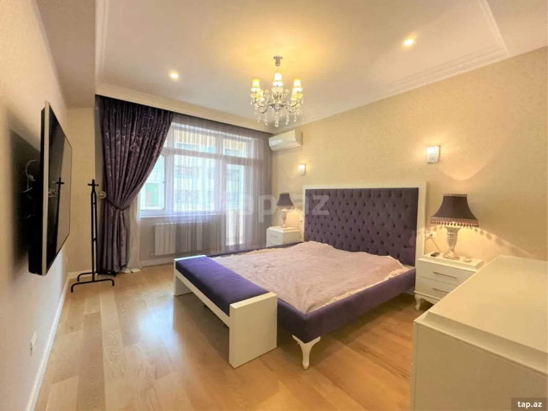 Kirayə verilir 4 otaqlı yeni tikili 210 m²