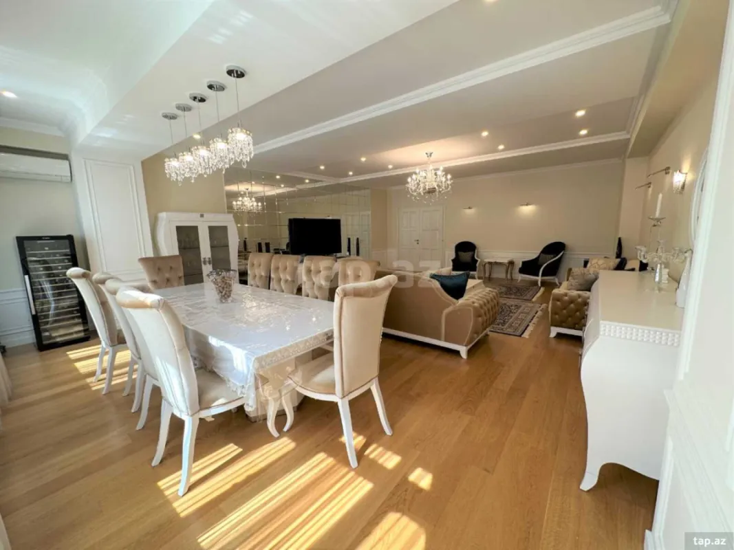 Kirayə verilir 4 otaqlı yeni tikili 210 m²