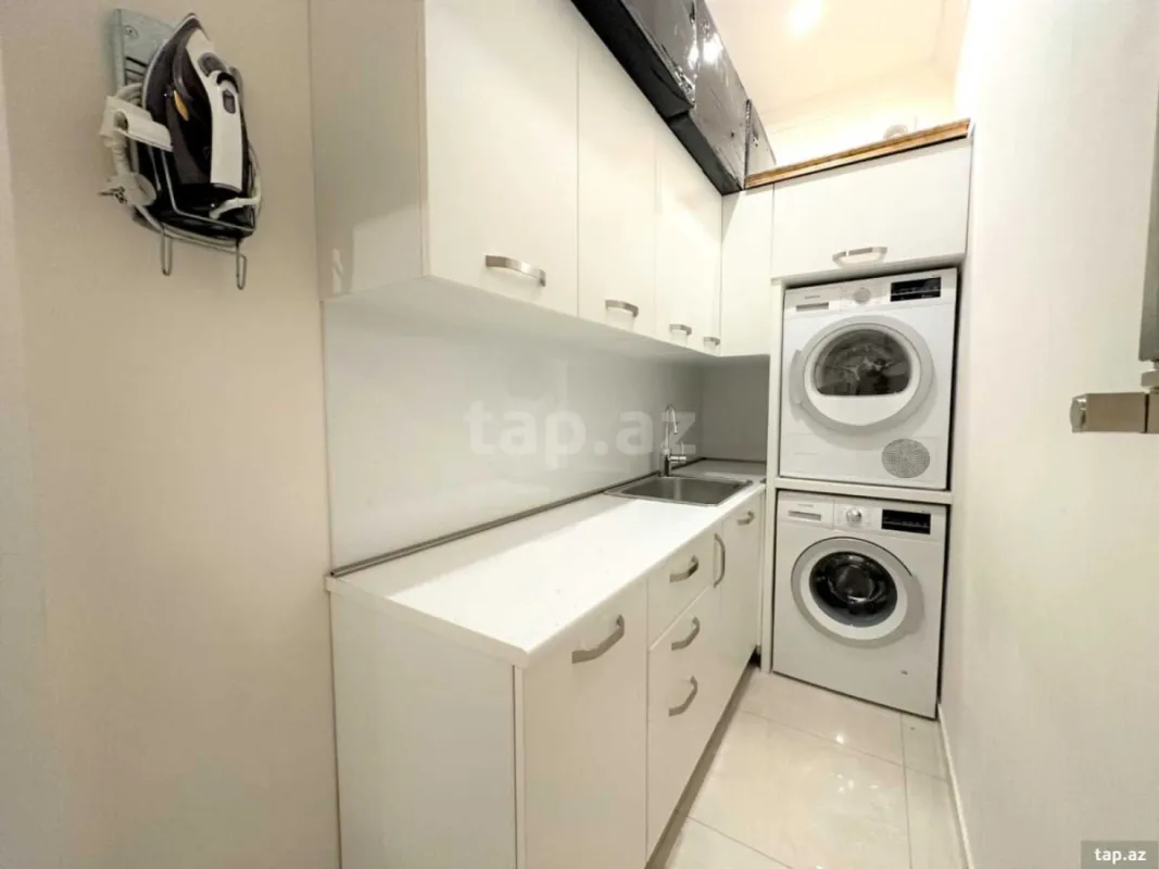 Kirayə verilir 4 otaqlı yeni tikili 210 m²