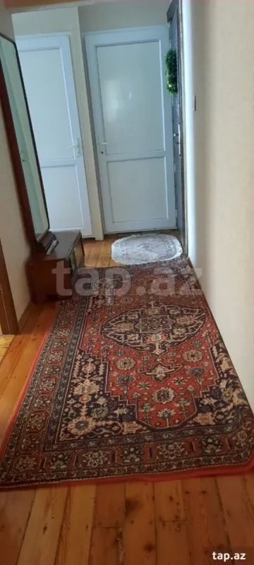 Kirayə verilir 2 otaqlı mənzil 70 m²