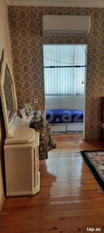 Kirayə verilir 2 otaqlı mənzil 70 m²