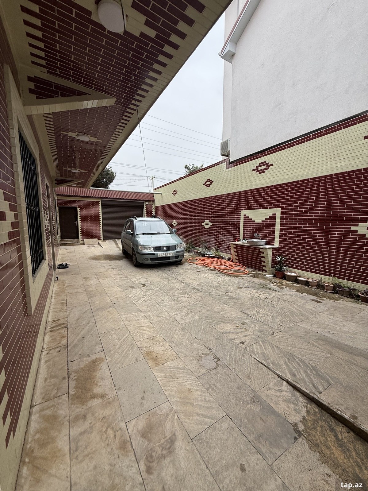 Satılır 6 otaqlı həyət evi 320 m²