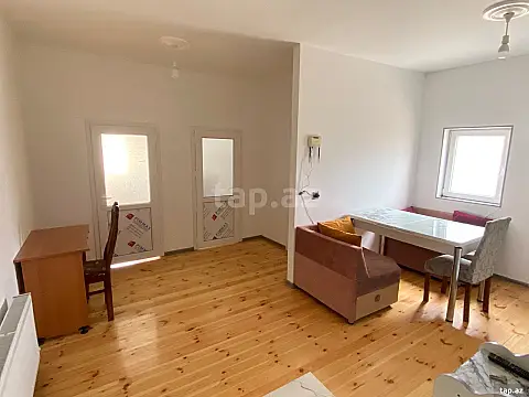 Kirayə verilir 2 otaqlı mənzil 30 m²