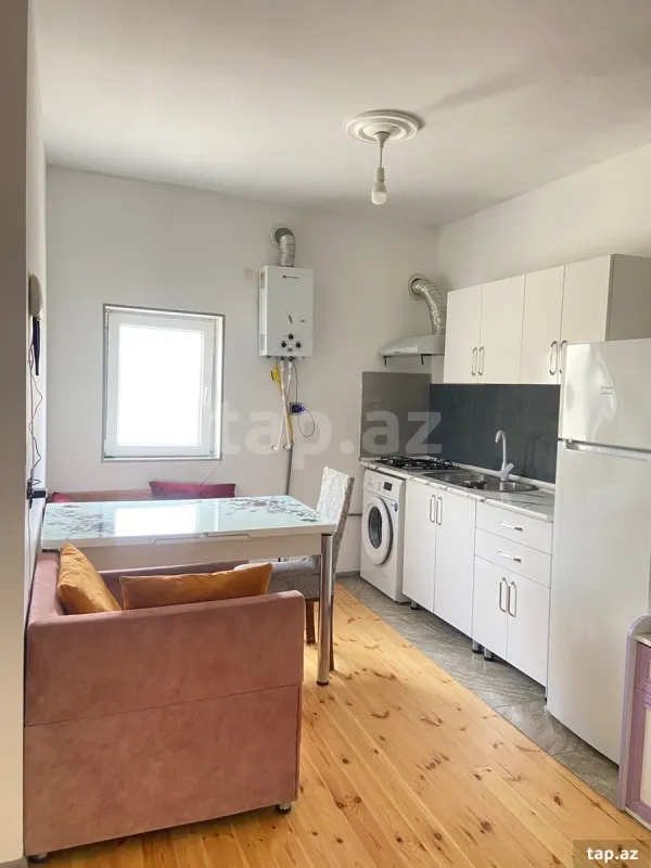 Kirayə verilir 2 otaqlı mənzil 30 m²