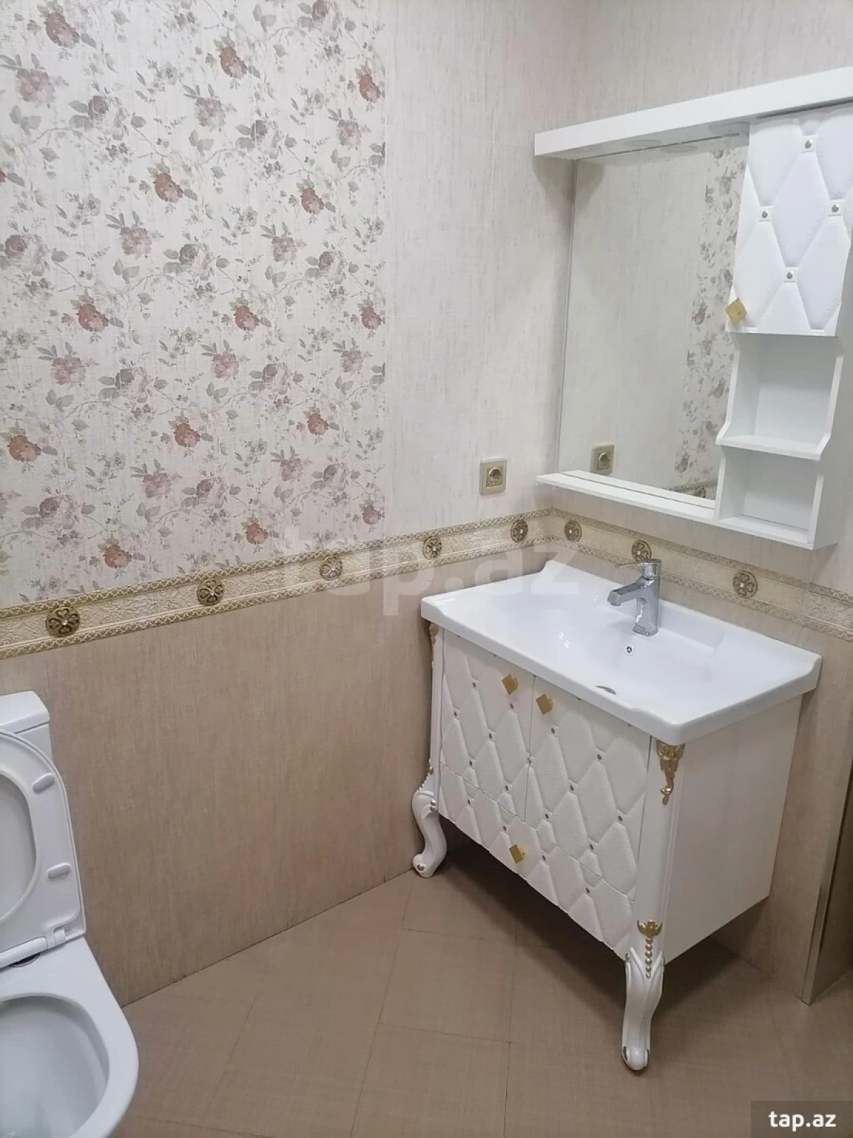 Kirayə verilir 4 otaqlı həyət evi