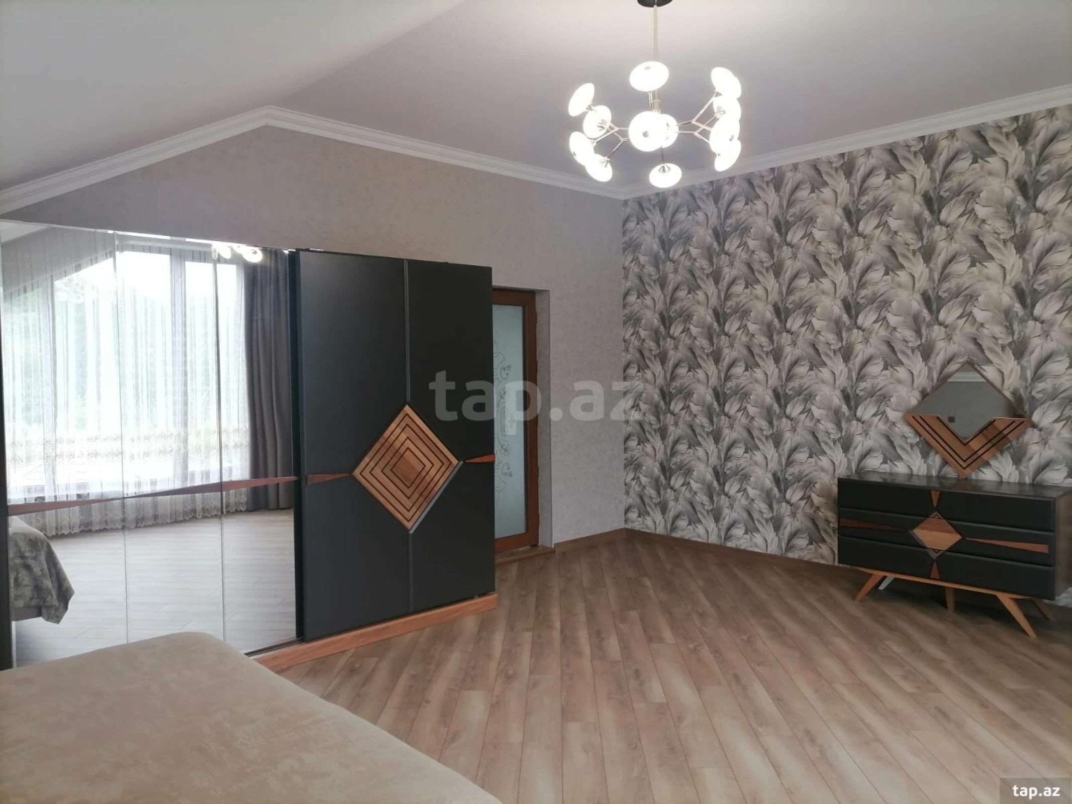 Kirayə verilir 4 otaqlı həyət evi