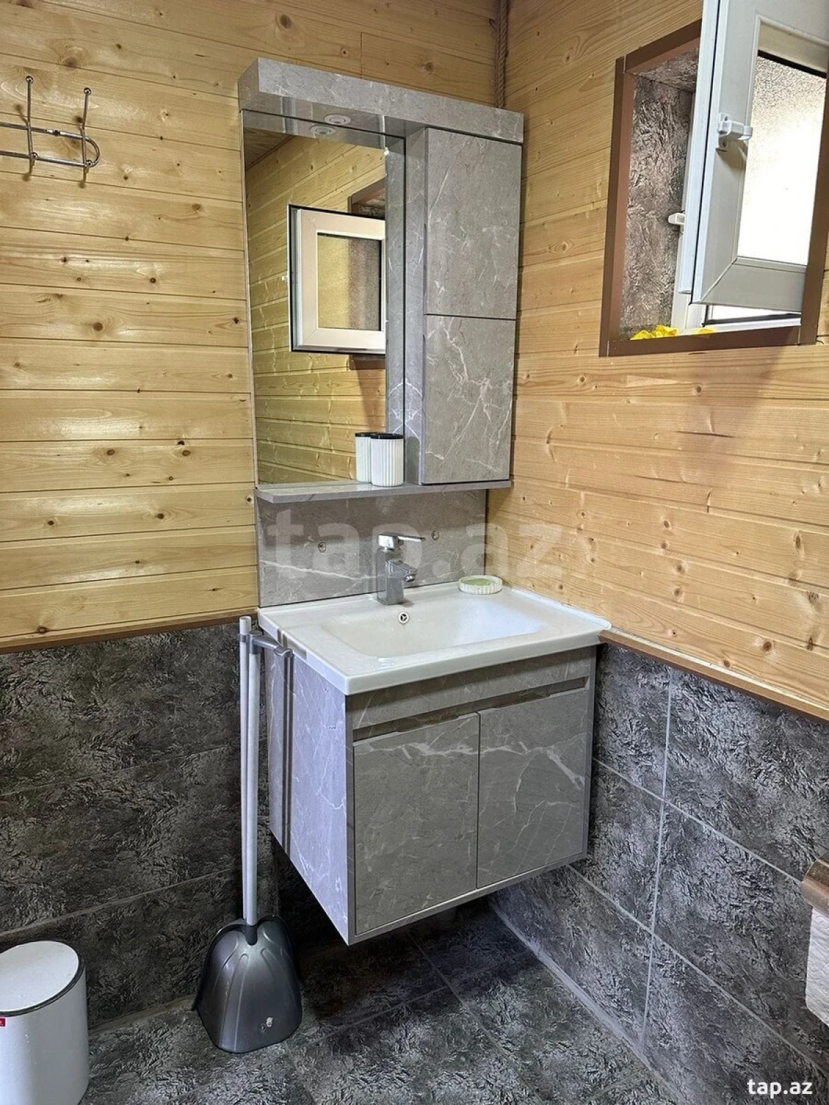 Kirayə verilir 1 otaqlı həyət evi