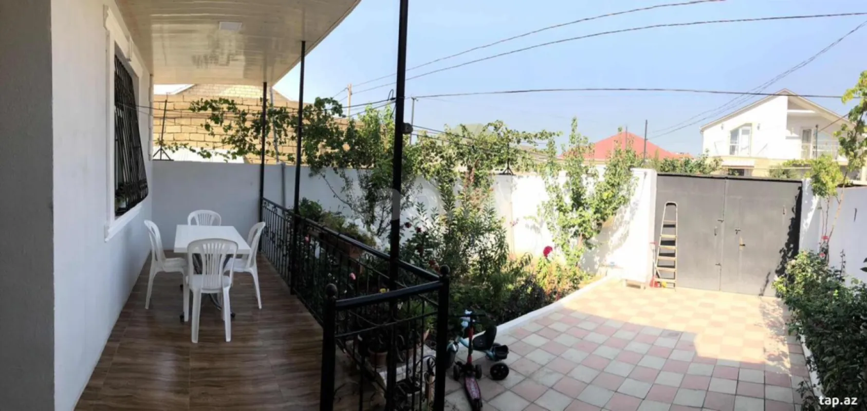 Satılır 4 otaqlı həyət evi