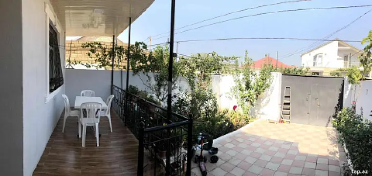 Satılır 4 otaqlı həyət evi