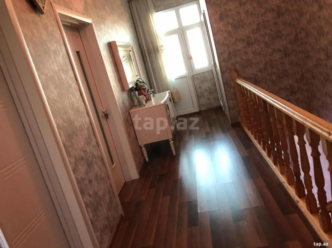 Satılır 4 otaqlı həyət evi